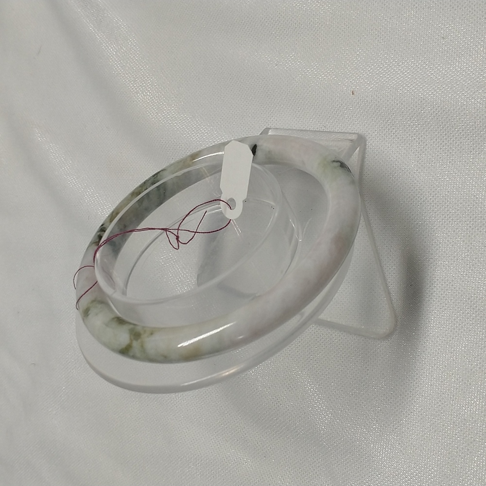 Jadeite bangle - Picture 4 of 6